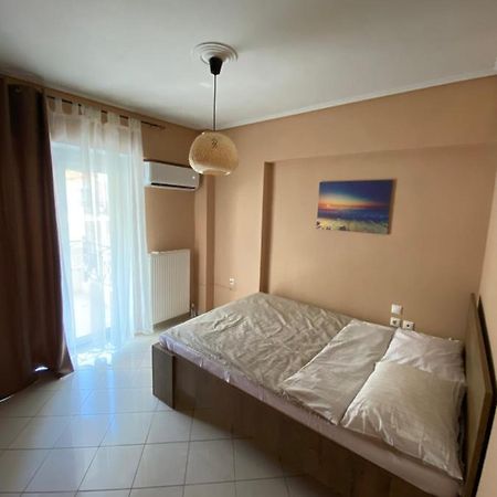Apartment Loutraki Exterior photo